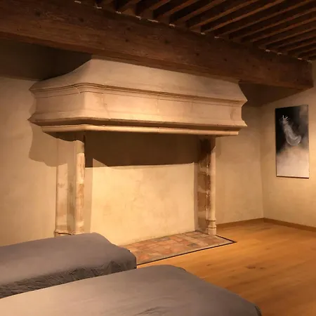 La Maison Casa de hóspedes Courtenay (Isere)